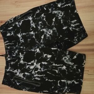 Old Navy Active Wear Shorts With Zippers